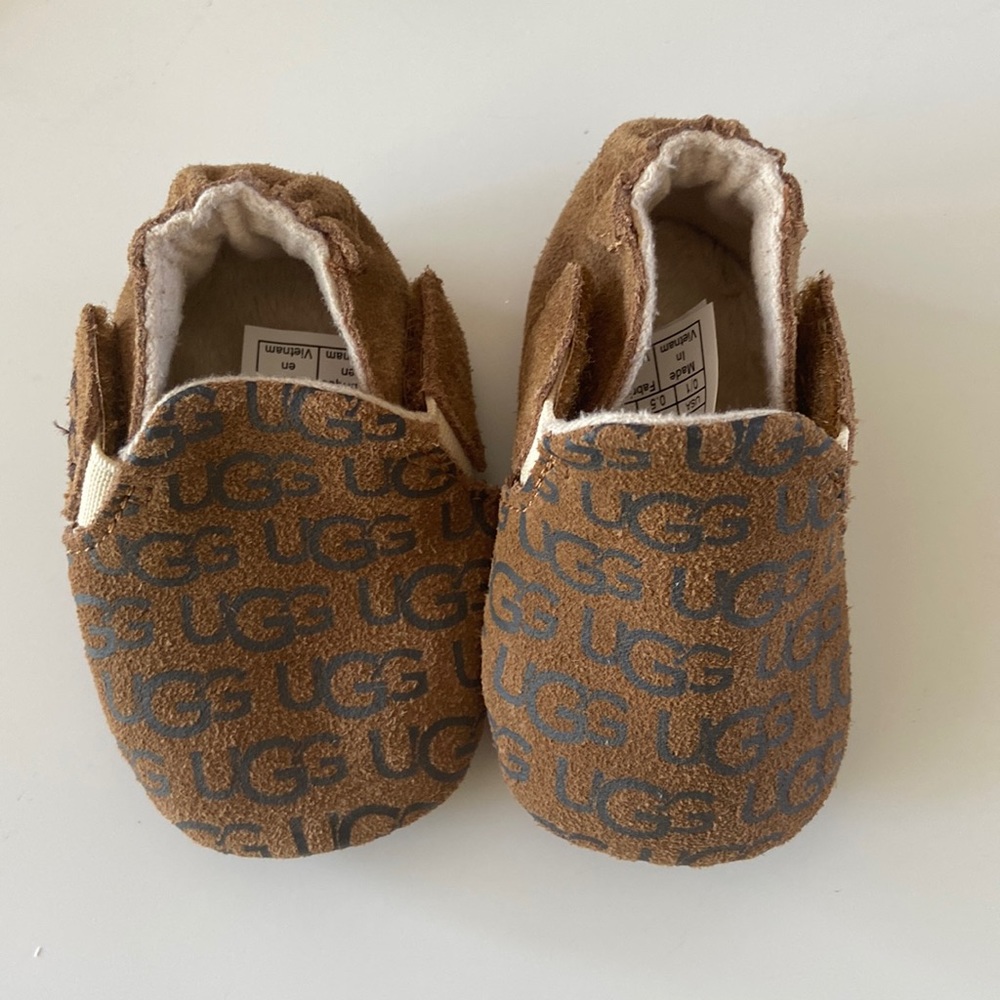 UGG suede baby booties/shoes 0-6m